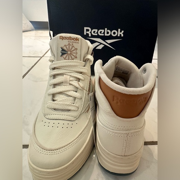 Reebok Club C Geo Mid Women’s Shoes - Picture 3 of 5